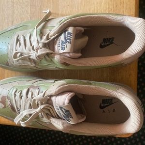 Nike Air Force 1